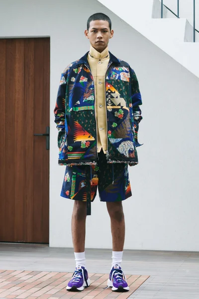 Look 28